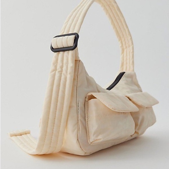 NWT BAGGU Cargo Nylon Shoulder Bag - Ivory - Picture 2 of 13